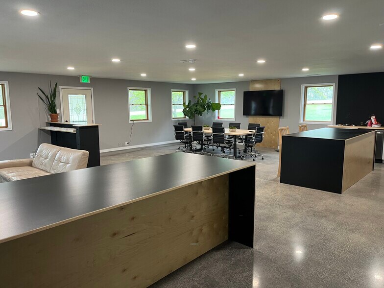 More Photos Of 28767 360th St, Booneville Warehouse For Sale