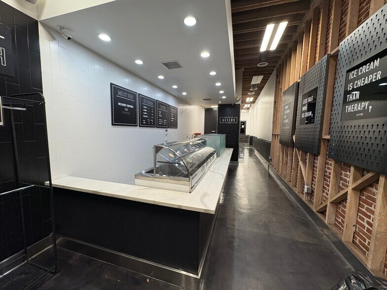 More Photos Of 5713 N Figueroa St, Los Angeles Storefront For Lease