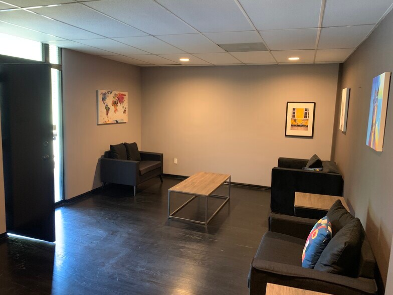 More Photos Of 12260-12268 Ventura Blvd, Studio City Storefront Retail Office For Lease