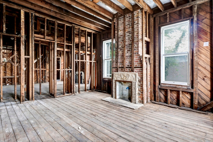 More Photos Of 708 Market St, Wilmington Apartments For Sale