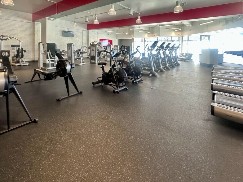 More Photos Of 1526 Webster St, Alameda Health Club For Sale