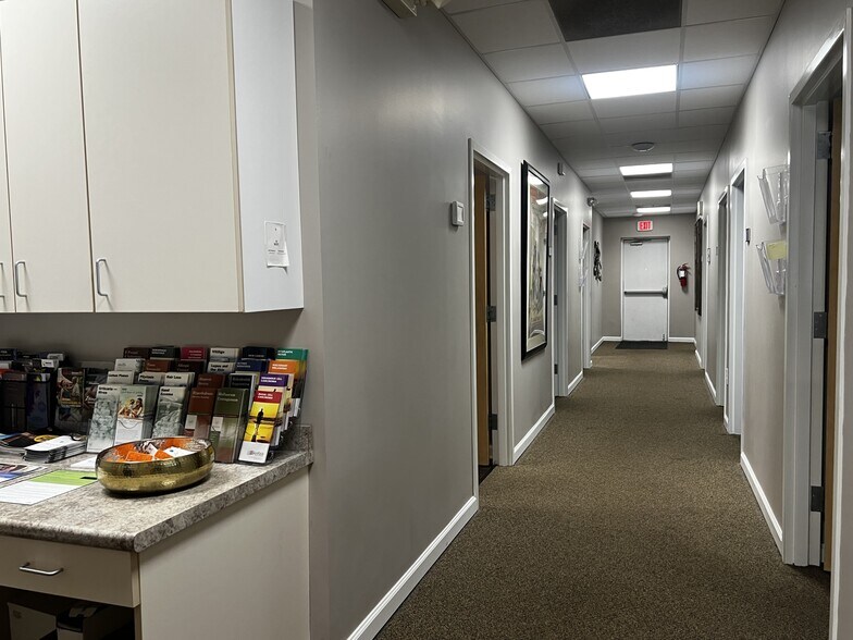 More Photos Of 1225-1231 Maple Ave SW, Roanoke Medical For Sale