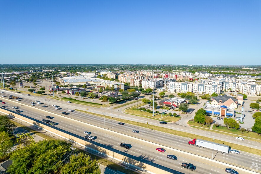 More Photos Of 305 N Central Expy, Allen Restaurant For Lease