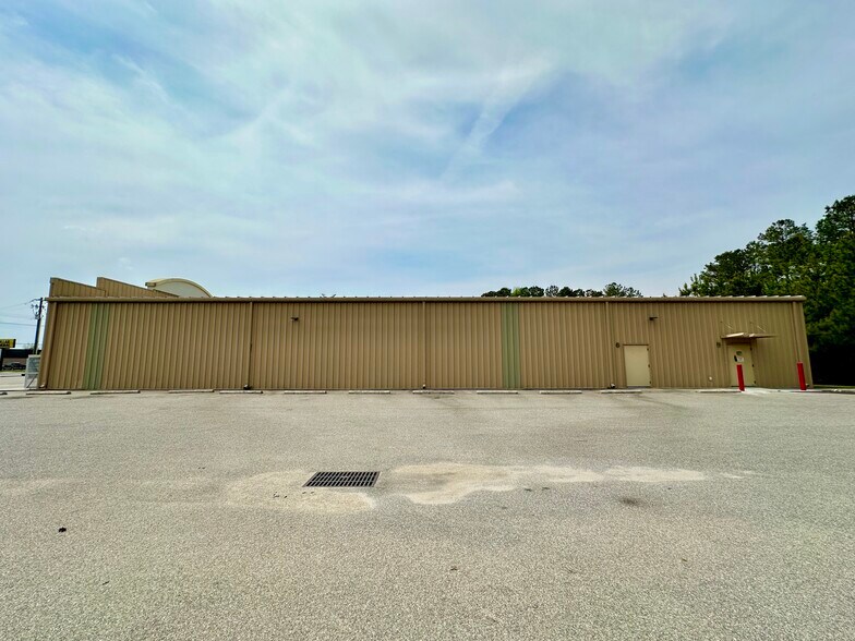 More Photos Of 13881 NC Highway 55, Bayboro Freestanding For Sale