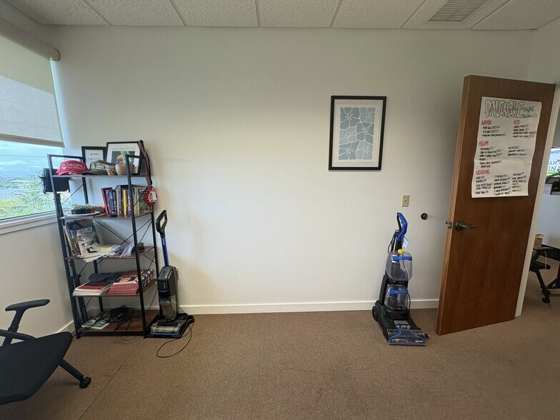 More Photos Of 40 Kupuohi St, Lahaina Medical For Sale