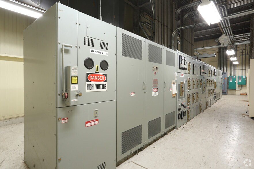 More Photos Of 2600 Manitou Rd, Rochester Research And Development For Lease