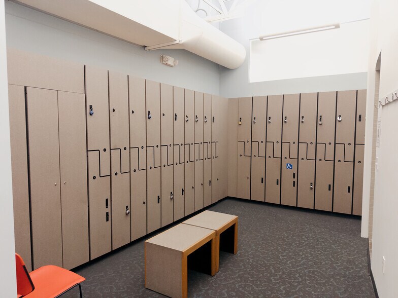 More Photos Of 1175 Elko Dr, Sunnyvale Research And Development For Lease