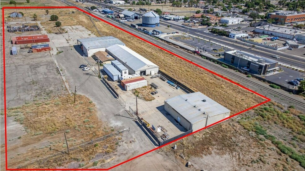 More Photos Of 925 M St, Firebaugh Manufacturing For Sale