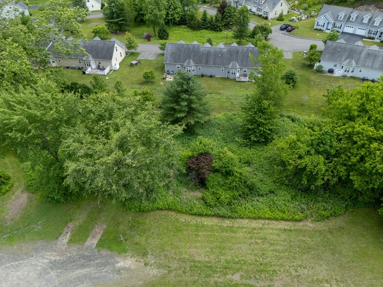 More Photos Of 329 Kent Rd, New Milford Apartments For Sale