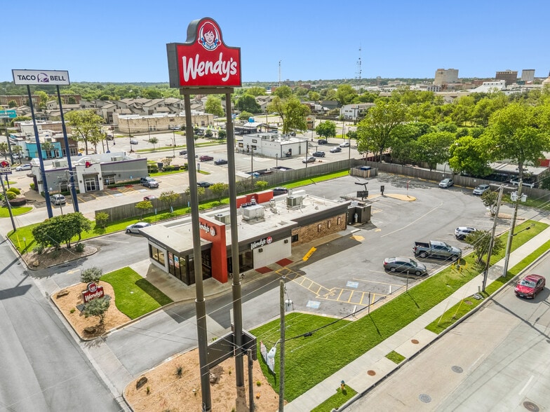 More Photos Of 811 S 5th St, Waco Fast Food For Sale
