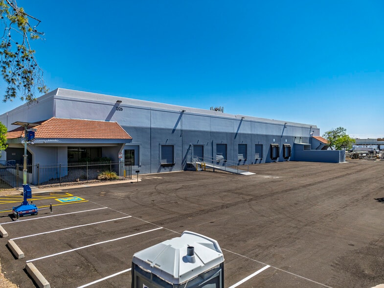 Primary Photo Of 1326 W Fairmont Dr, Tempe Distribution For Lease
