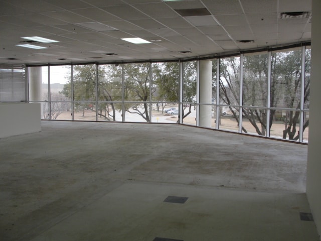 More Photos Of 2322 French Settlement Rd, Dallas Distribution For Lease