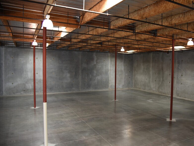 More Photos Of 1495 W 139th St, Gardena Warehouse For Lease