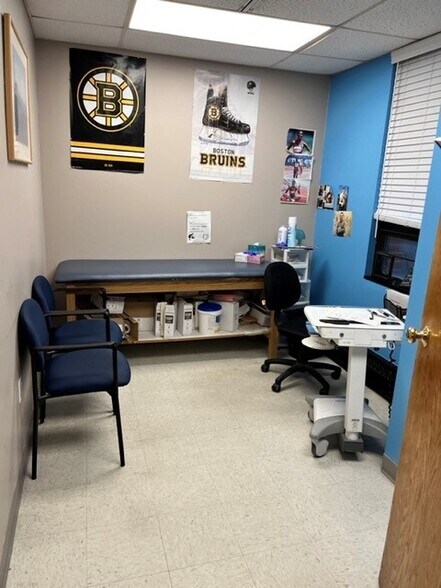 More Photos Of 20 Hope Ave, Waltham Medical For Lease