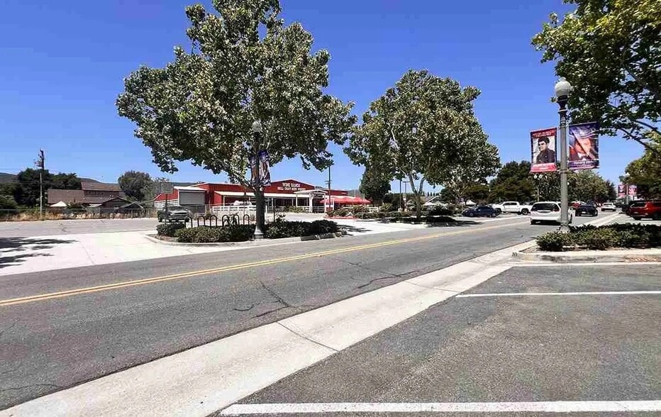 More Photos Of 24770 Washington Ave, Murrieta Restaurant For Sale