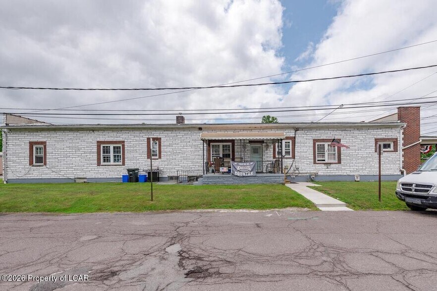 More Photos Of 205 S Poplar St, Hazleton Freestanding For Sale