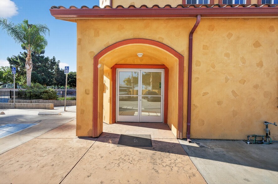 More Photos Of 447 N Prairie Ave, Inglewood Medical For Lease