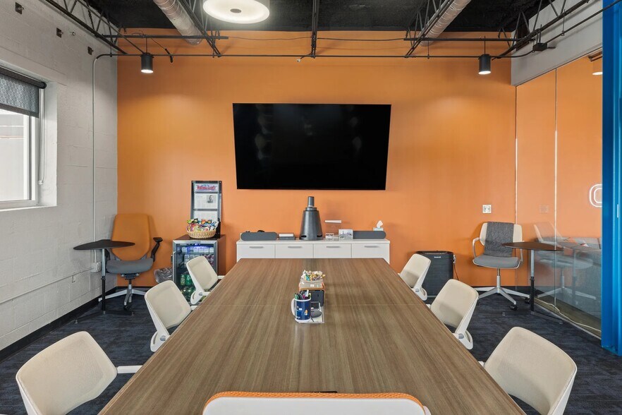 More Photos Of 912 N Classen Blvd, Oklahoma City Loft Creative Space For Sale