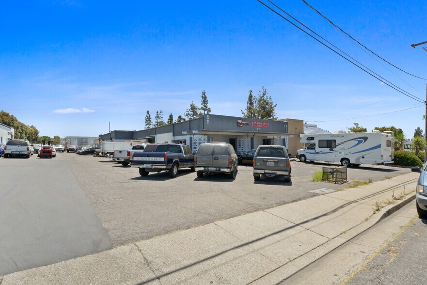 More Photos Of 8981-8983 Rose Ave, Montclair Auto Repair For Sale