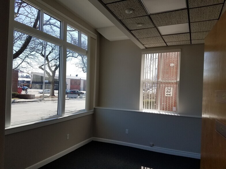 More Photos Of 321 Central St, Lowell Office Residential For Sale