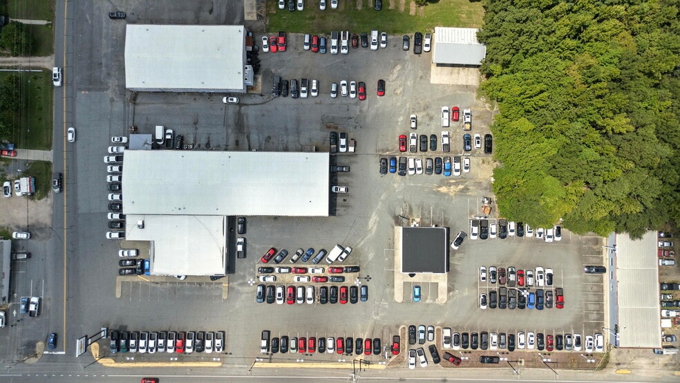 More Photos Of 1520 S Cannon Blvd, Kannapolis Auto Dealership For Sale