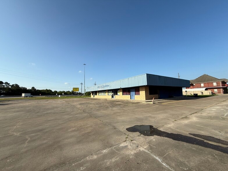 More Photos Of 46328 Interstate 10, Winnie Restaurant For Sale