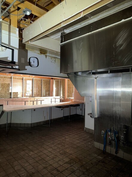 More Photos Of 3200 Downing St, Denver Fast Food For Sale