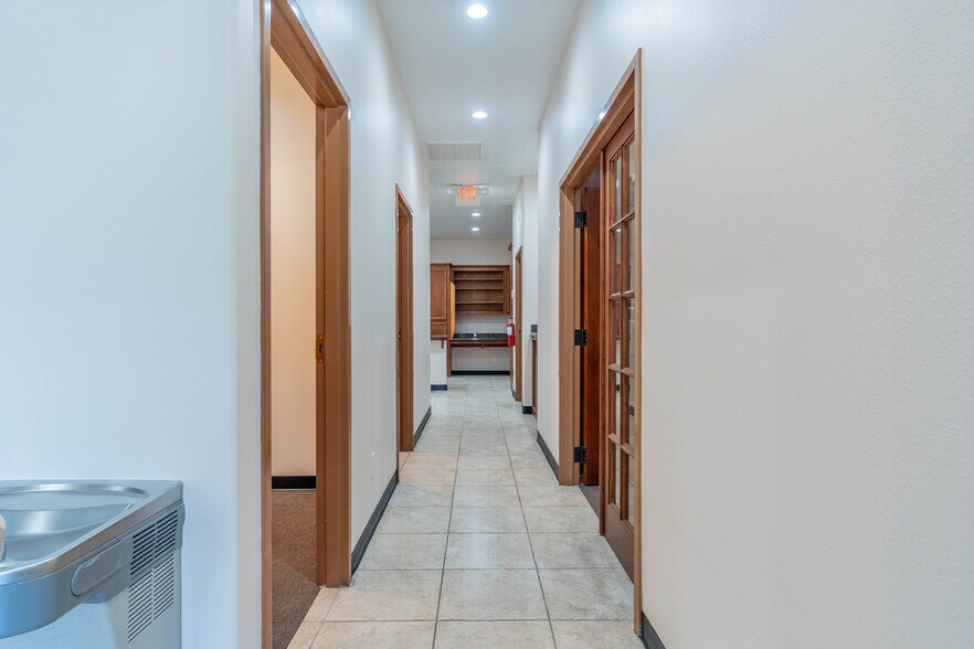 More Photos Of 3208 Broadway St, Houston Medical For Lease