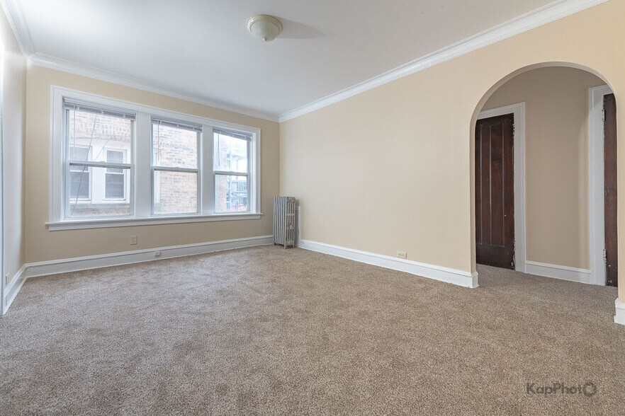 More Photos Of 2250-2258 W Rosemont Ave, Chicago Apartments For Sale