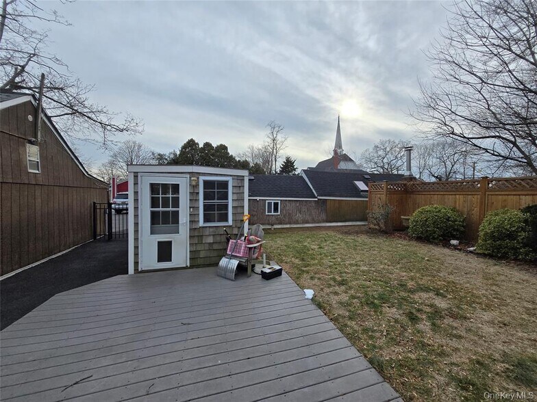More Photos Of 247 Main St, Center Moriches Medical For Sale