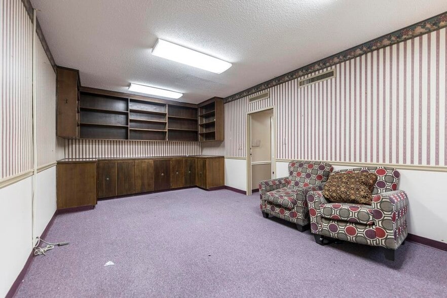 More Photos Of 2270 Shurling Dr, Macon-Bibb Religious Facility For Sale