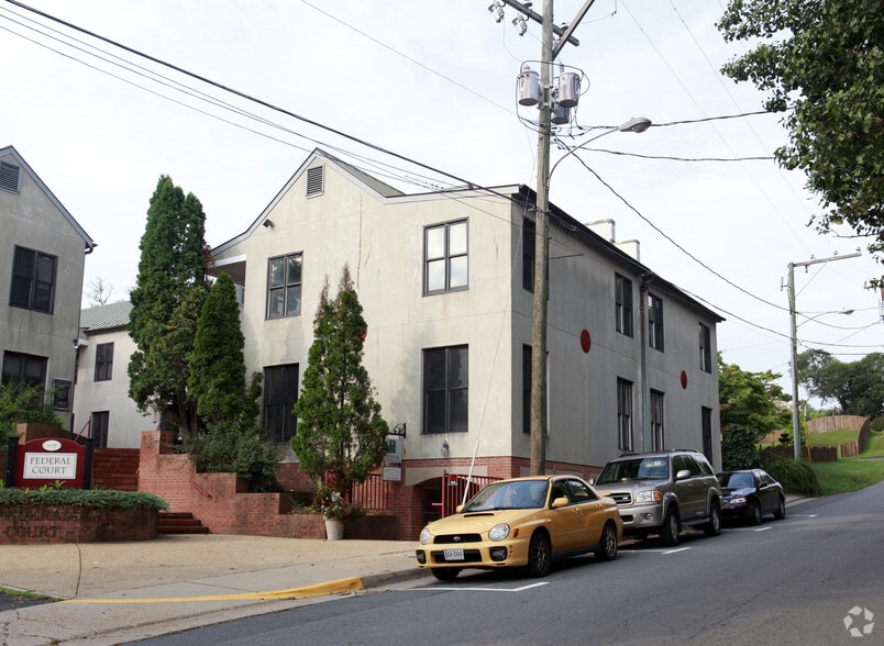 More Photos Of 107 W Federal St, Middleburg Office For Lease