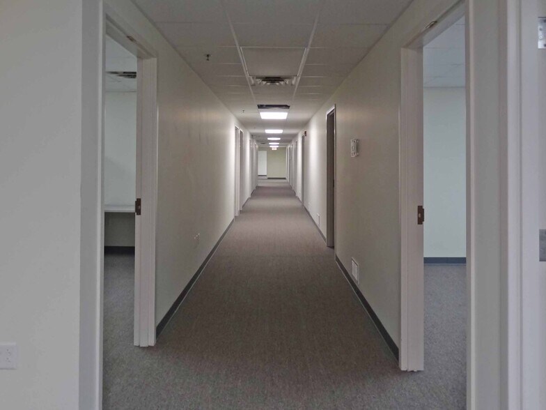 More Photos Of 1311-1319 Pineview Dr, Morgantown Medical For Lease