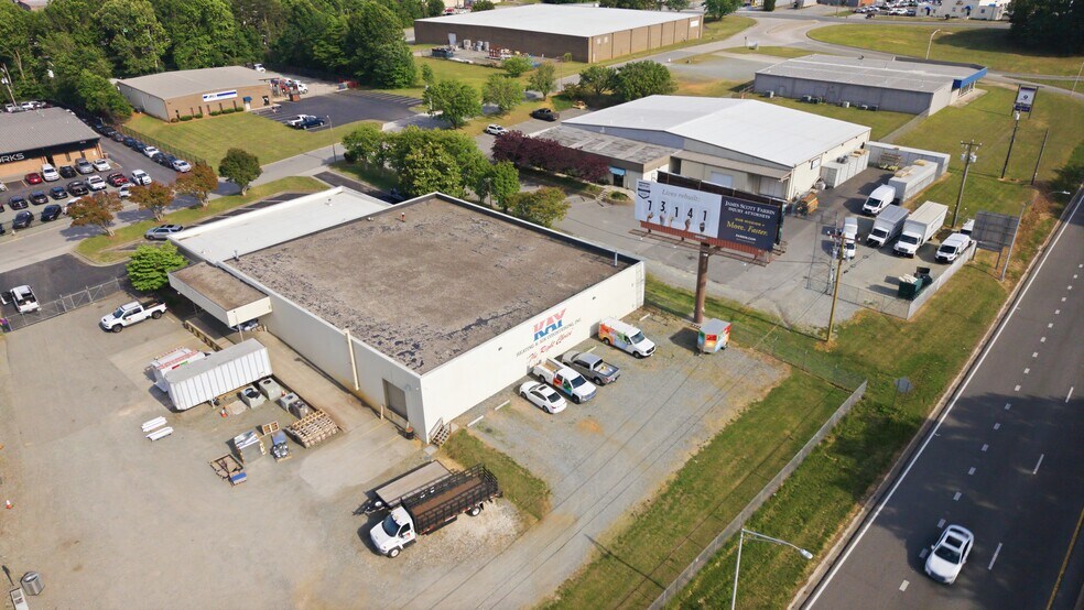 More Photos Of 809 Post St, Greensboro Warehouse For Lease