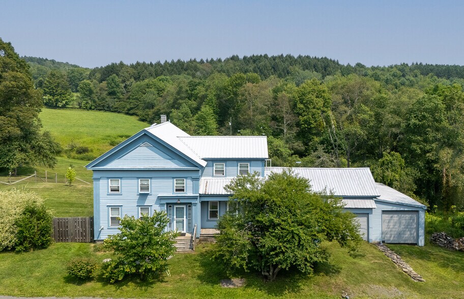 More Photos Of 396 Austin Rd, Jefferson Hospitality For Sale