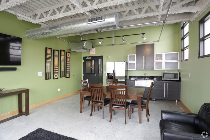 More Photos Of 117 W 20th St, Kansas City Apartments For Lease
