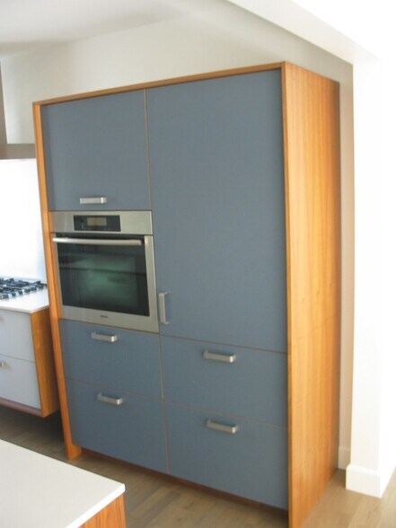 More Photos Of 745 N Hayworth Ave, Los Angeles Apartments For Sale