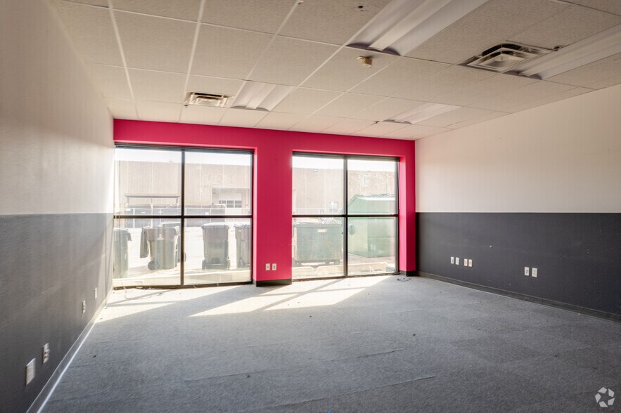 More Photos Of 4401 Innovation Dr, Fort Collins Light Distribution For Sale