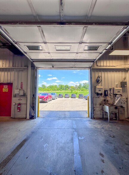 More Photos Of 4444 Highway 52 N, Rochester Auto Dealership For Sale