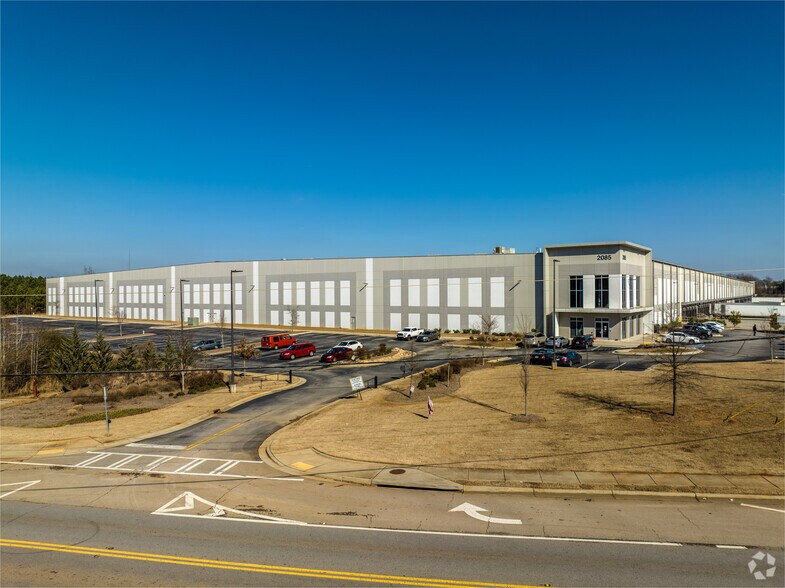 More Photos Of 2085 Avalon Pky, McDonough Distribution For Lease