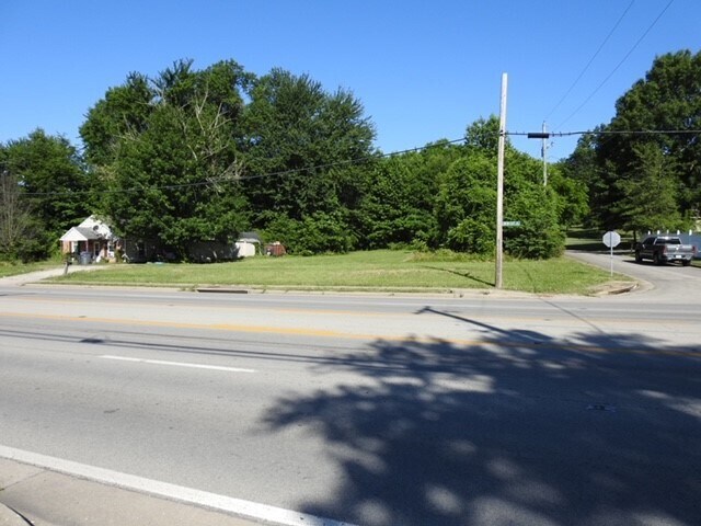 More Photos Of 5862 New Cut Rd, Louisville Land For Sale