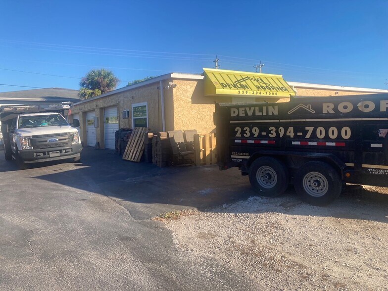 More Photos Of 47 Front St, Marco Island Self Storage For Lease