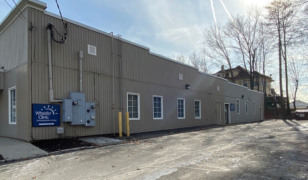 More Photos Of 326 Highland Ave, Waterbury Medical For Sale