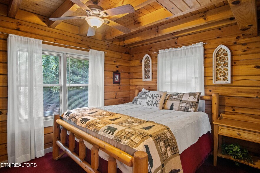 More Photos Of 4137 Watson Ct, Pigeon Forge Multifamily For Sale