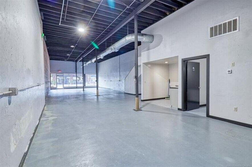 More Photos Of 111-117 S Main St, Eufaula Office For Sale