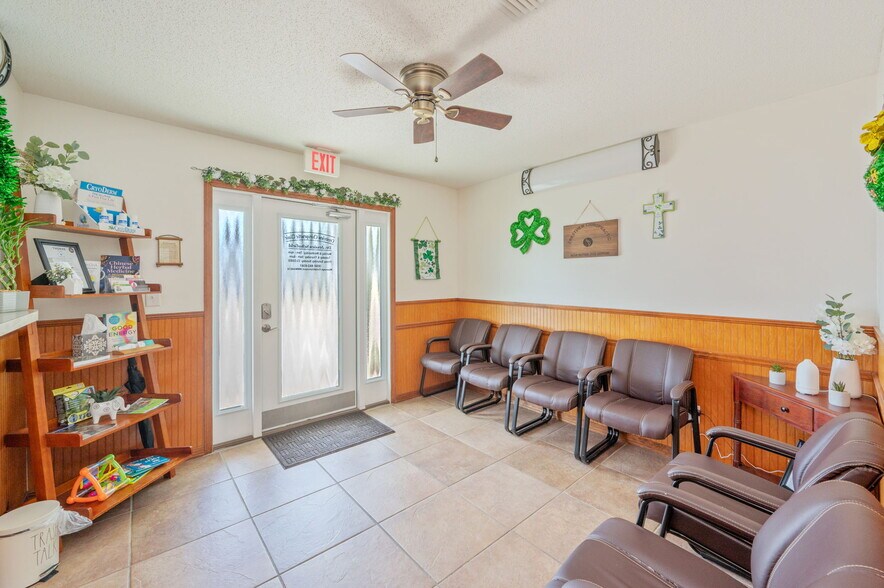 More Photos Of 1078 S Ferdon Blvd, Crestview Medical For Sale