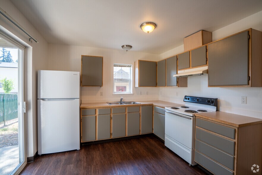 More Photos Of 1301-1371 E Santiam St, Stayton Apartments For Sale
