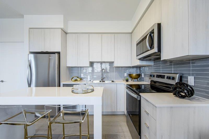 More Photos Of 45 Railroad St, Brampton Apartments For Lease