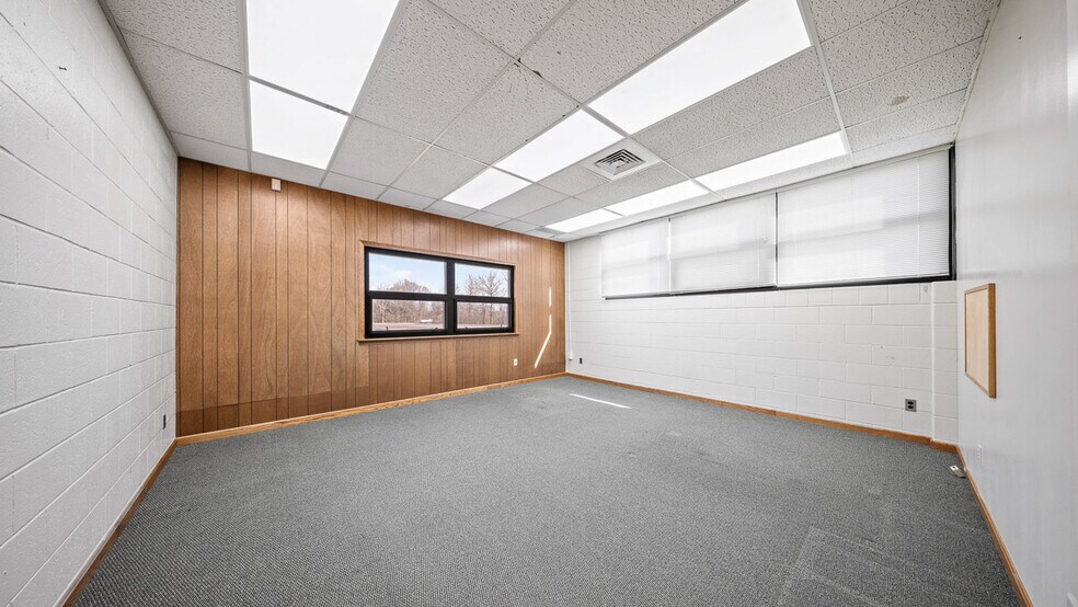 More Photos Of 1600 Toledo Rd, Norwalk Light Distribution For Lease