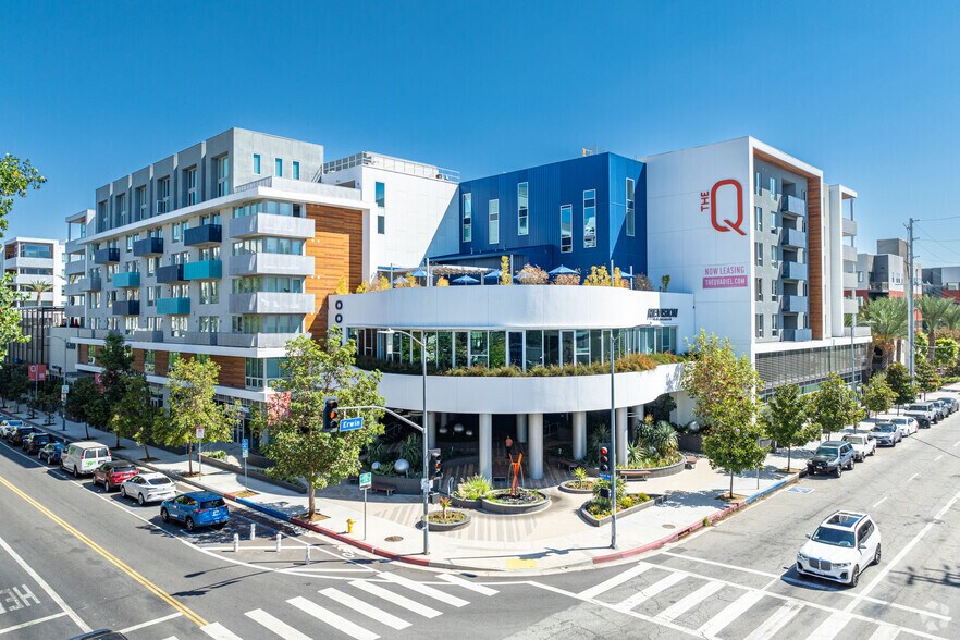 Primary Photo Of 6200 Variel Ave, Woodland Hills Apartments For Lease